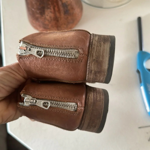 Free People "Lost Valley" Distressed Zipper Back Boots Size 39 - Picture 11 of 14